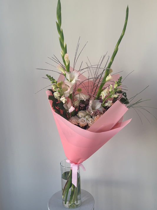 “Shine bright ” Art bouquet – BloomRoom.ee, värsked lilled Tallinnas