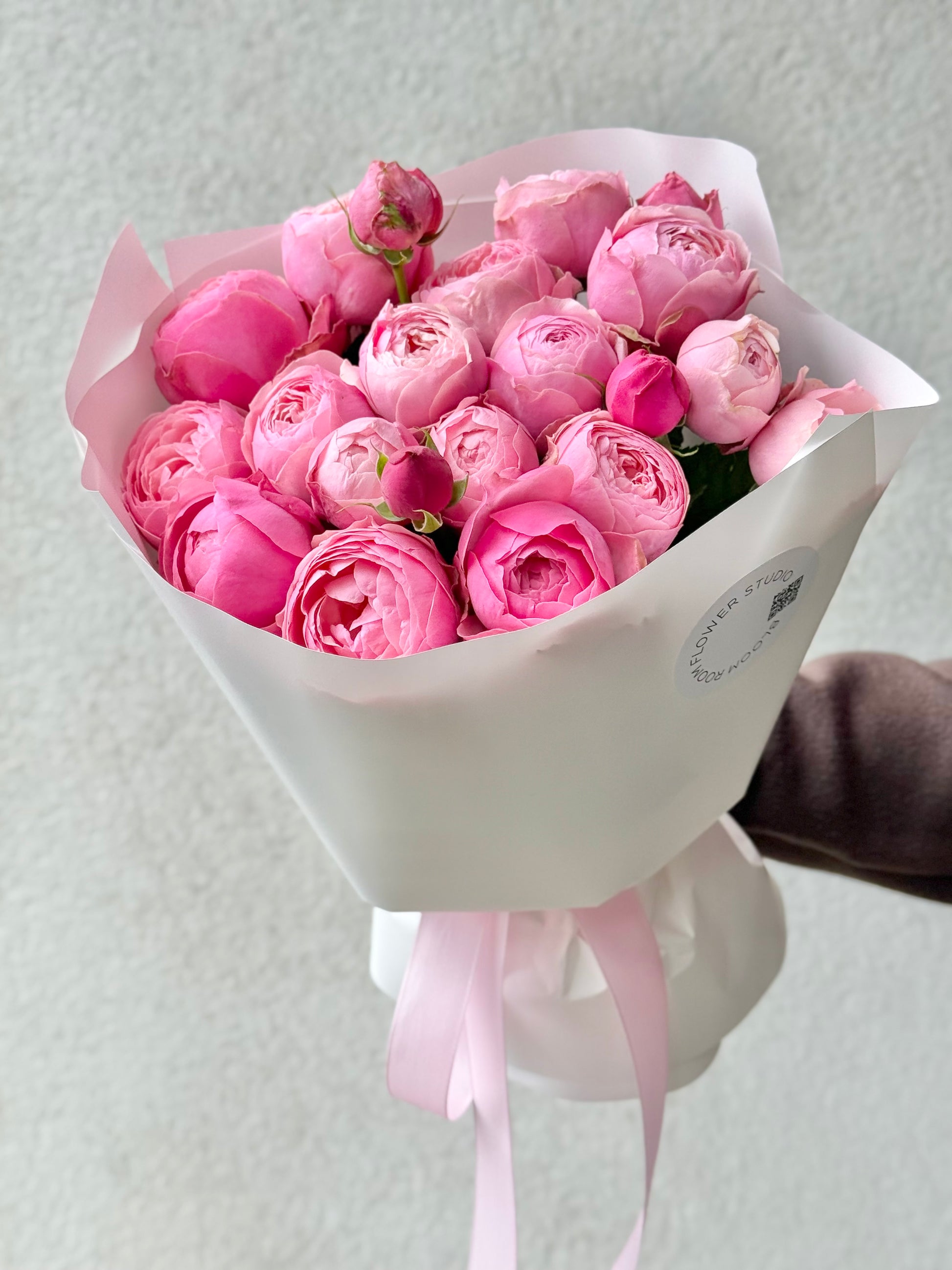 Silvia Pink roosid luksuslikus kimpus | Розы Silvia Pink в роскошном букете | Luxury bouquet of Silvia Pink roses