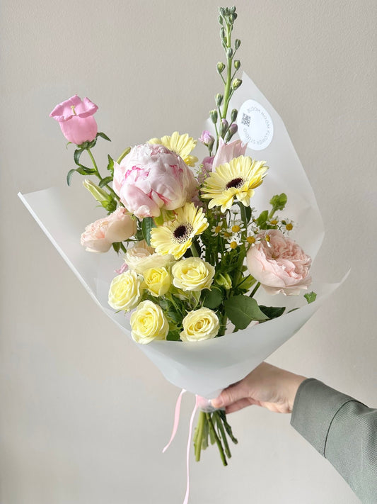 Pop Up Bouquet – BloomRoom.ee, fresh flowers in Tallinn
