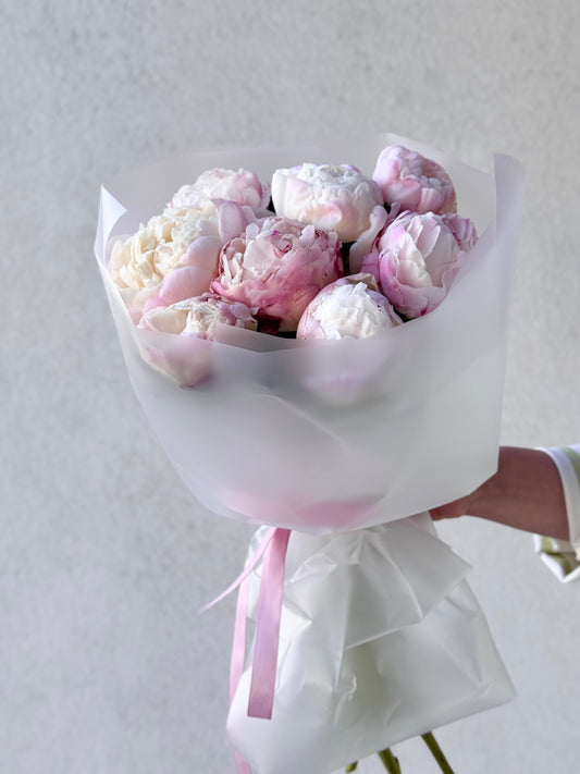 Kimp 9 Gardenia Peoniate | Букет из 9 Гардении Пионов | Bouquet of 9 Gardenia Peonies – BloomRoom.ee, свежие цветы в Таллине