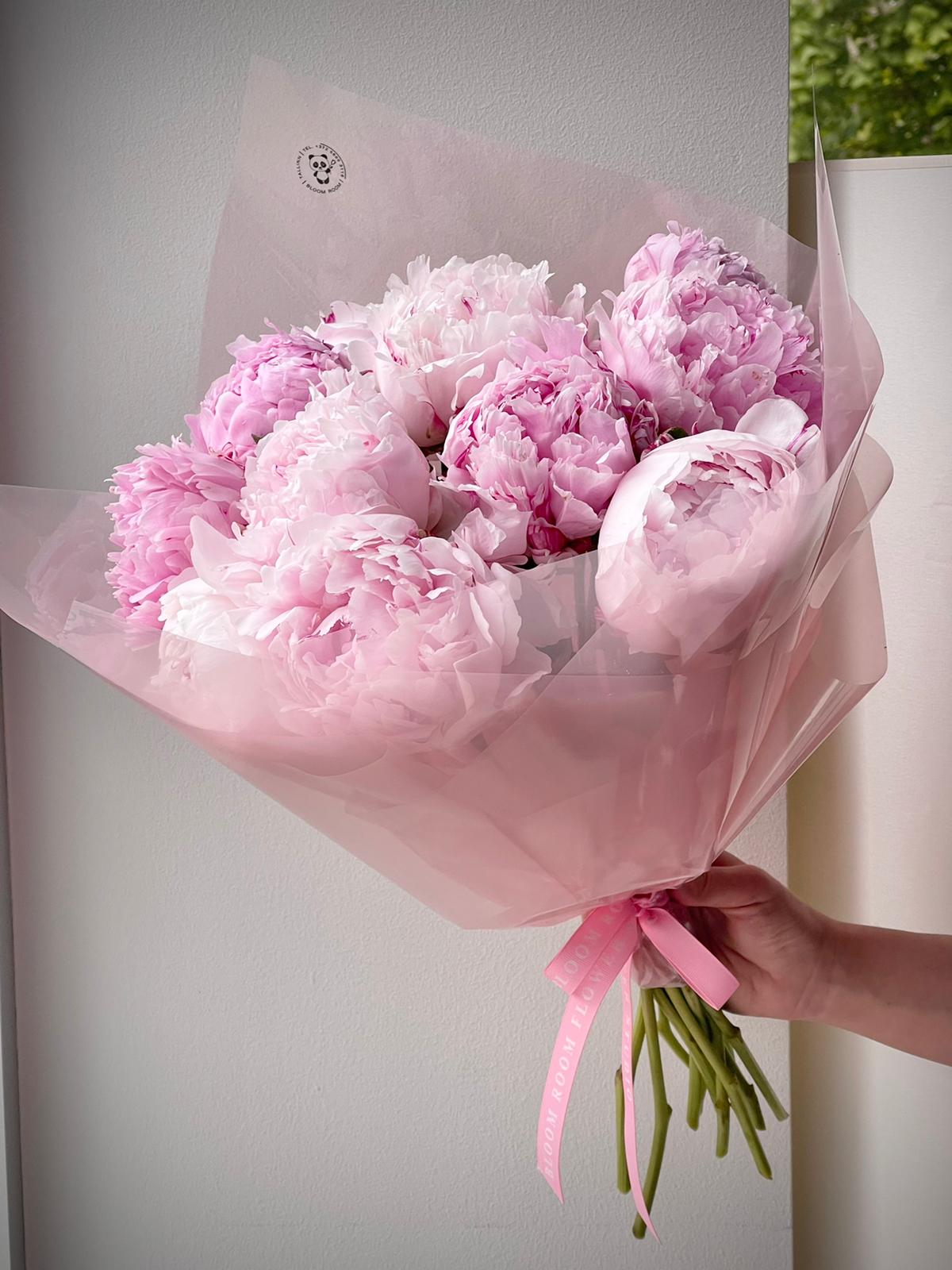Roosa pojengide kimp luksuslikus pakendis | Роскошный букет розовых пионов | Luxurious pink peony bouquet in elegant wrapping