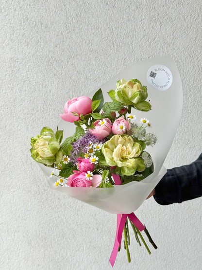 "Pink Me Up " Art Bouquet