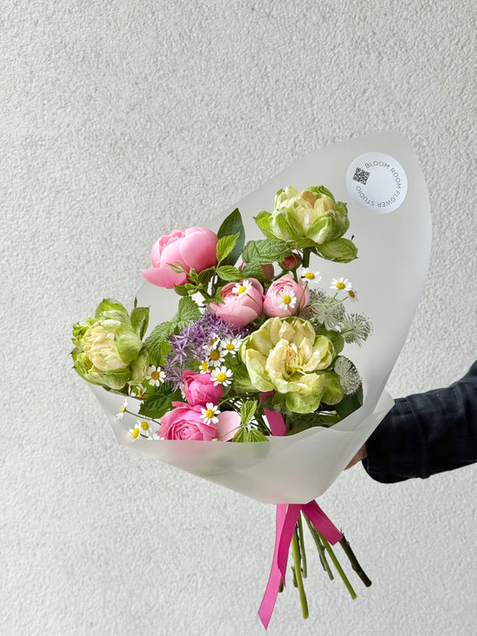 "Pink Me Up " Art Bouquet