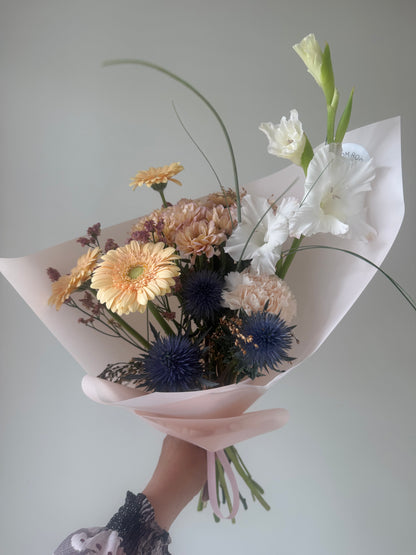 "More Flirt” Art Bouquet