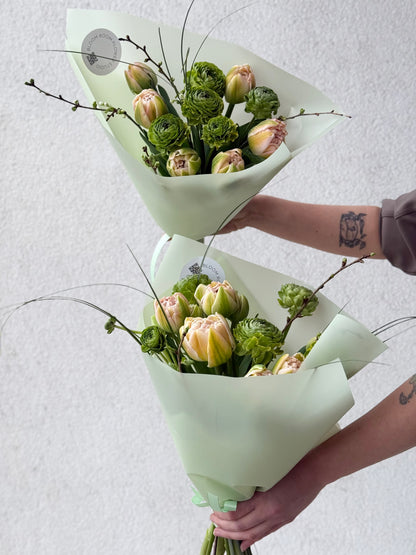 "Strawberry Mojito" Art Bouquet