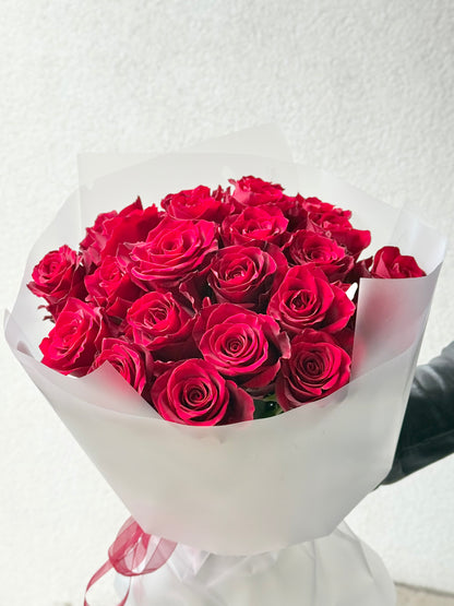 23 Red Classic Roses