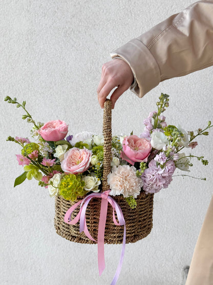 "Moms Garden" Flower Basket with garden roses