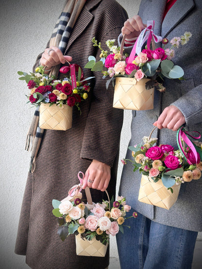Mini korvid ilusate lilledega | Мини-корзины с красивыми цветами | Mini baskets with beautiful flowers