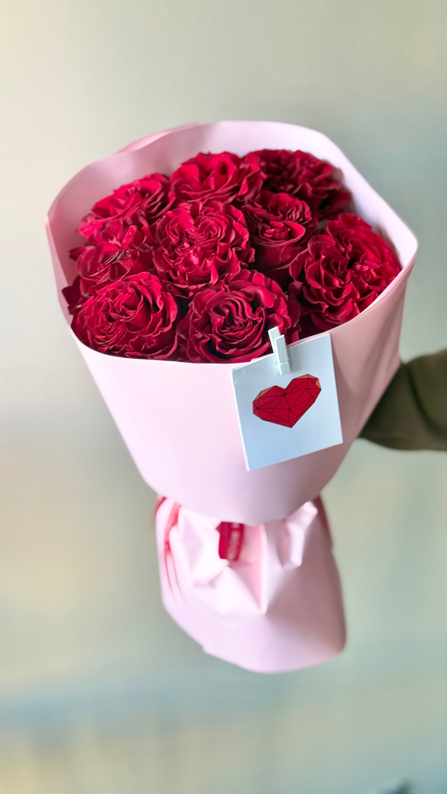 "L♥️VE" Grand Bouquet with Garden Roses