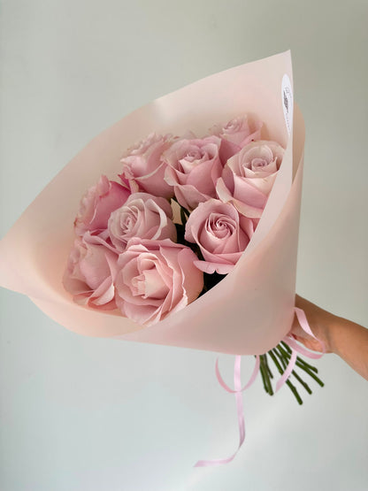 9 Ecuador Roses "Secret Garden"