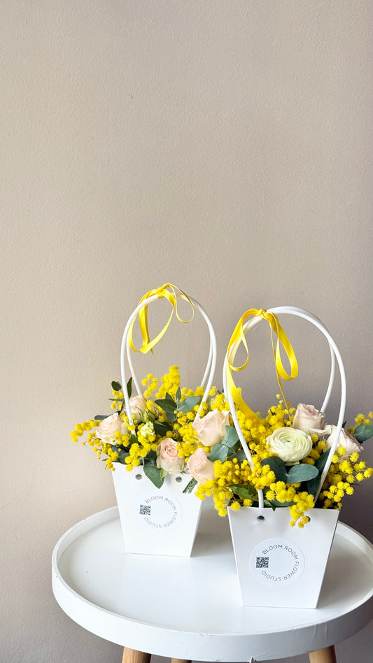"Mimosa" Flower Bag – BloomRoom.ee, fresh flowers in Tallinn