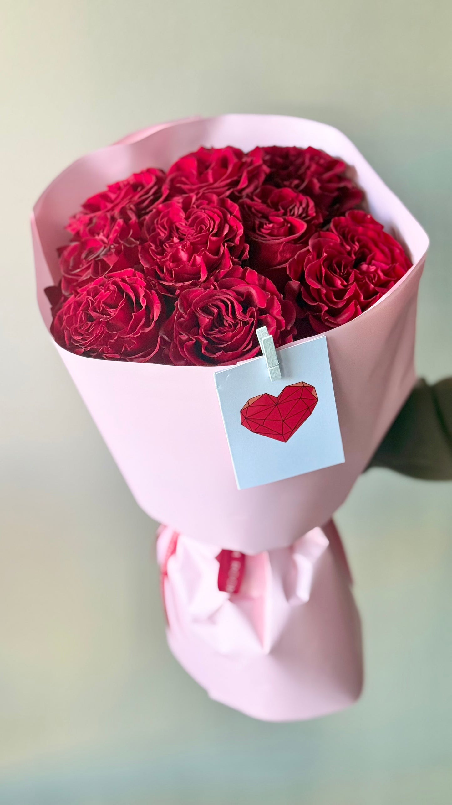 "L♥️VE" Grand Bouquet with Garden Roses