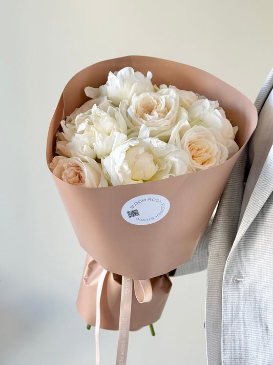 "Caffe Latte" Maxi Bouquet – BloomRoom.ee, fresh flowers in Tallinn