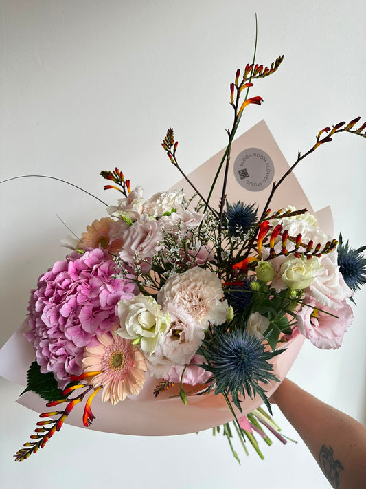 "Summer flowers salsa” Art Bouquet – BloomRoom.ee, свежие цветы в Таллине