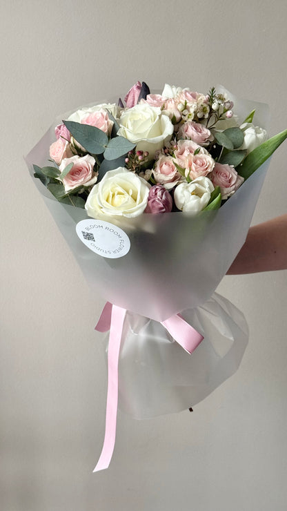 "Creme Brûlée" Luxury Bouquet