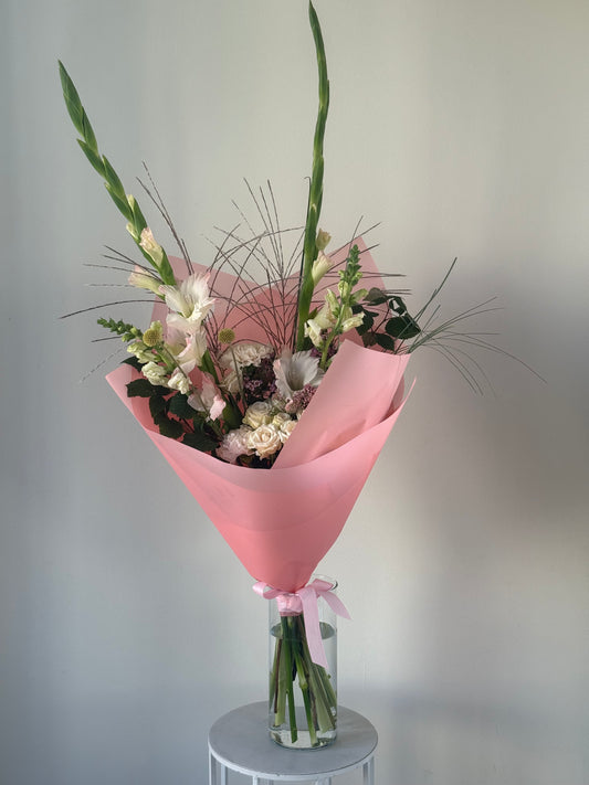 “Shine bright ” Art bouquet – BloomRoom.ee, värsked lilled Tallinnas