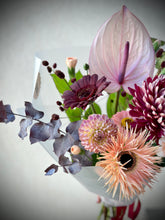 Load image into Gallery viewer, Autumn style bouquet
