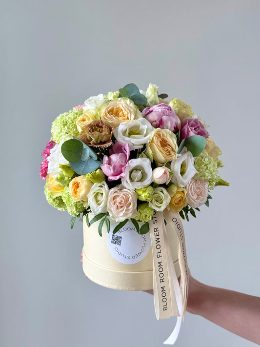 Maxi Bloom Box – BloomRoom.ee, fresh flowers in Tallinn