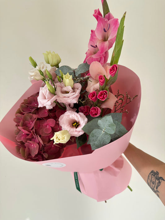 “Pink mood” Grand Bouquet – BloomRoom.ee, fresh flowers in Tallinn