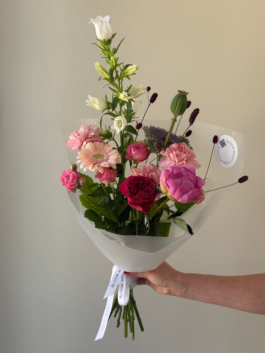 "I’m waiting for you ❤️" Bouquet – BloomRoom.ee, fresh flowers in Tallinn
