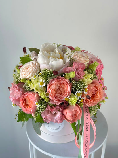 Summer flowers mix in a Bloom Box