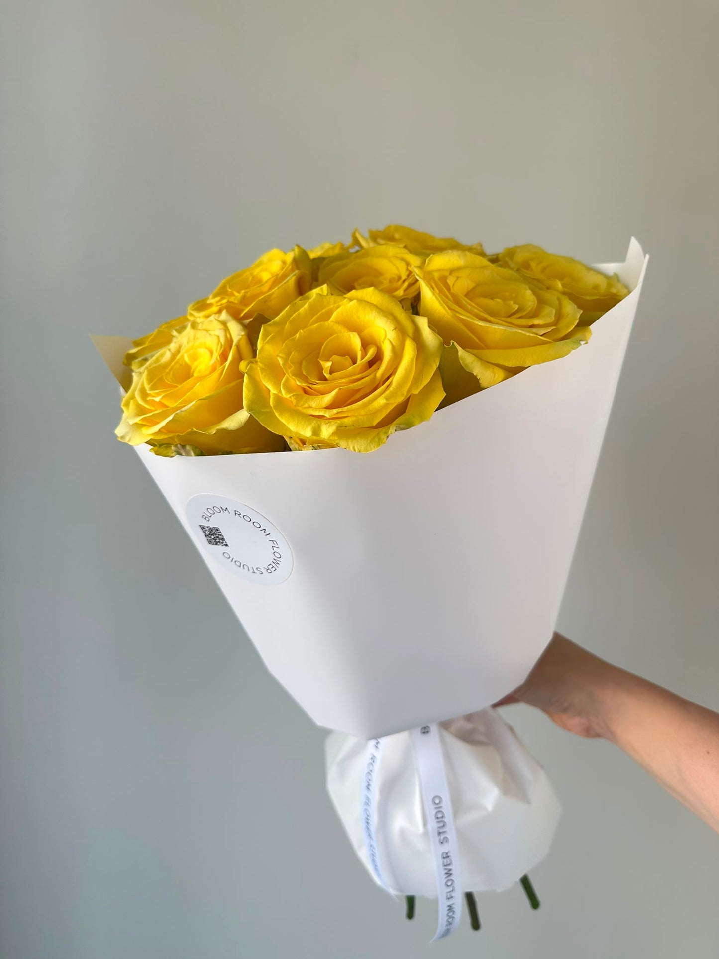 9 💛 Yellow Ecuador Roses “Cancun”