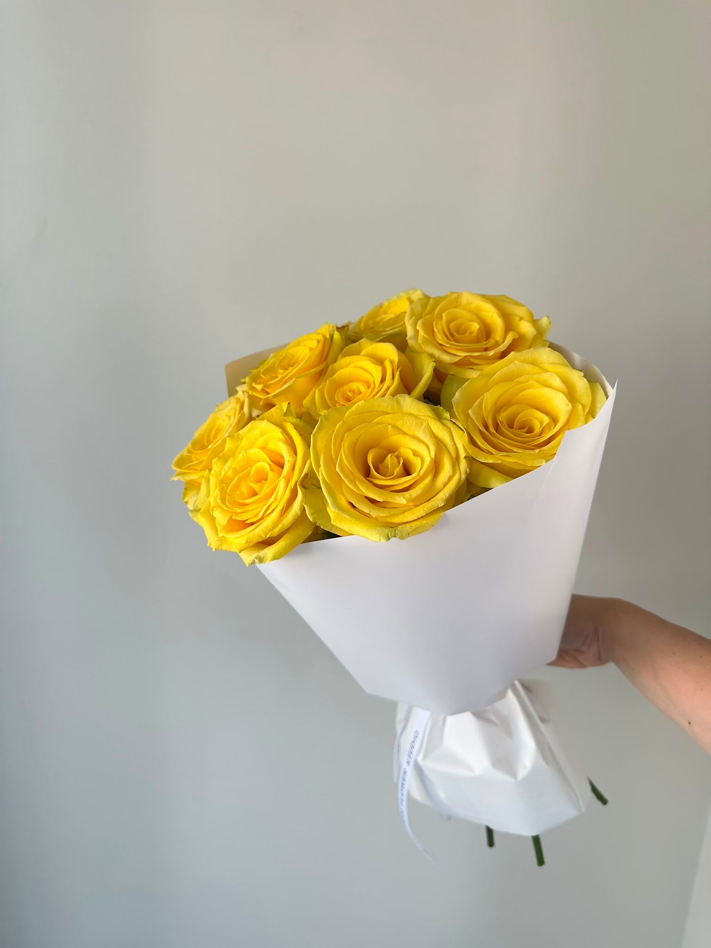 9 💛 Yellow Ecuador Roses “Cancun”