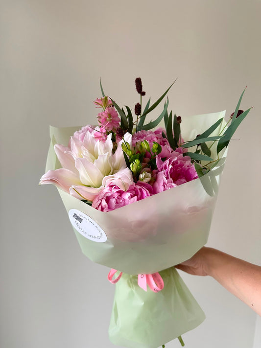 "Summer vibes in pink" Pop up Bouquet – BloomRoom.ee, fresh flowers in Tallinn