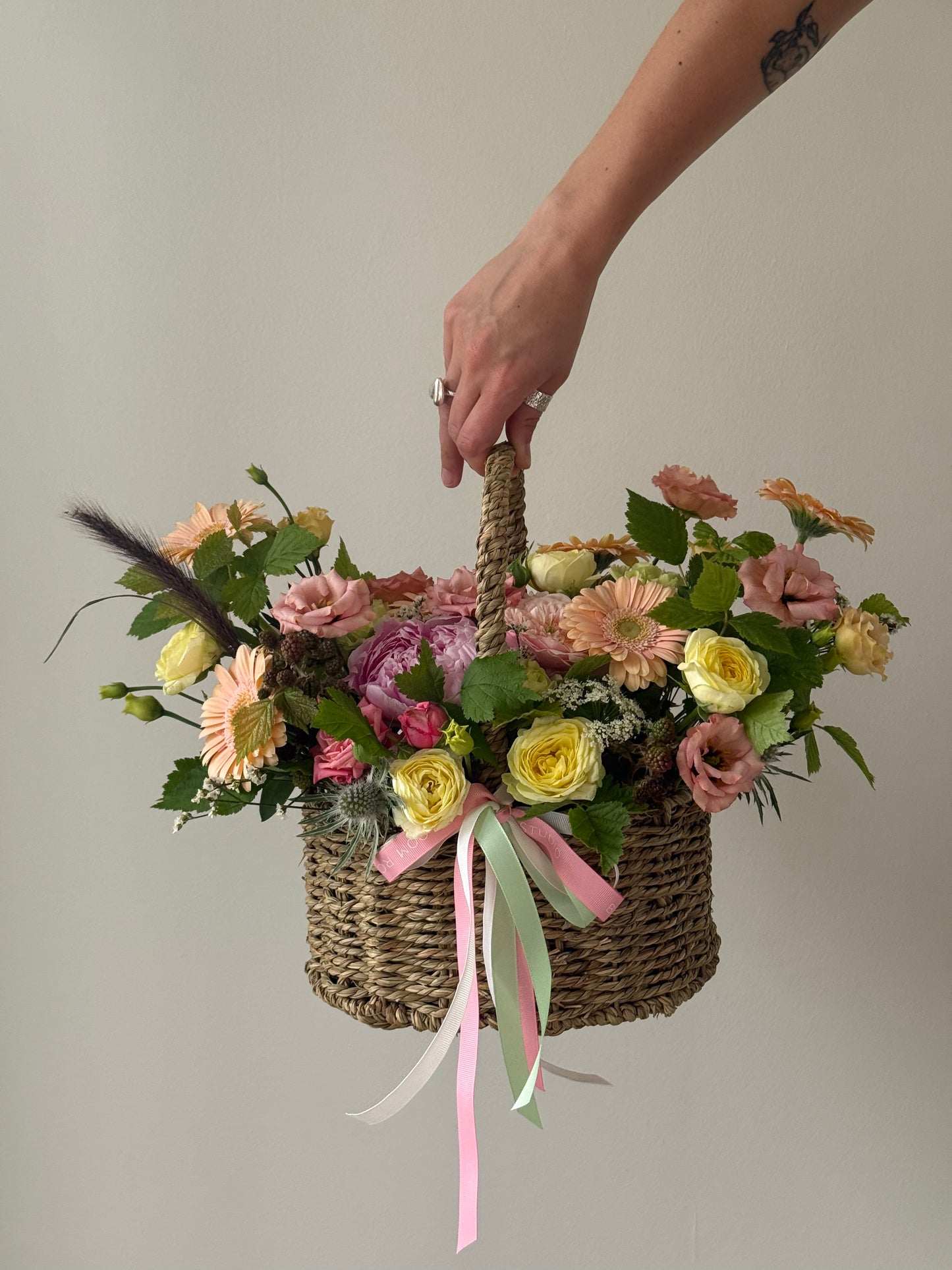 Flower bascet with summer bloomers 🧡