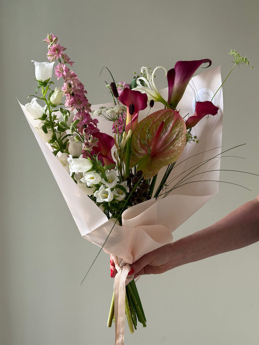 "Exotic spin” Art Bouquet – BloomRoom.ee, fresh flowers in Tallinn
