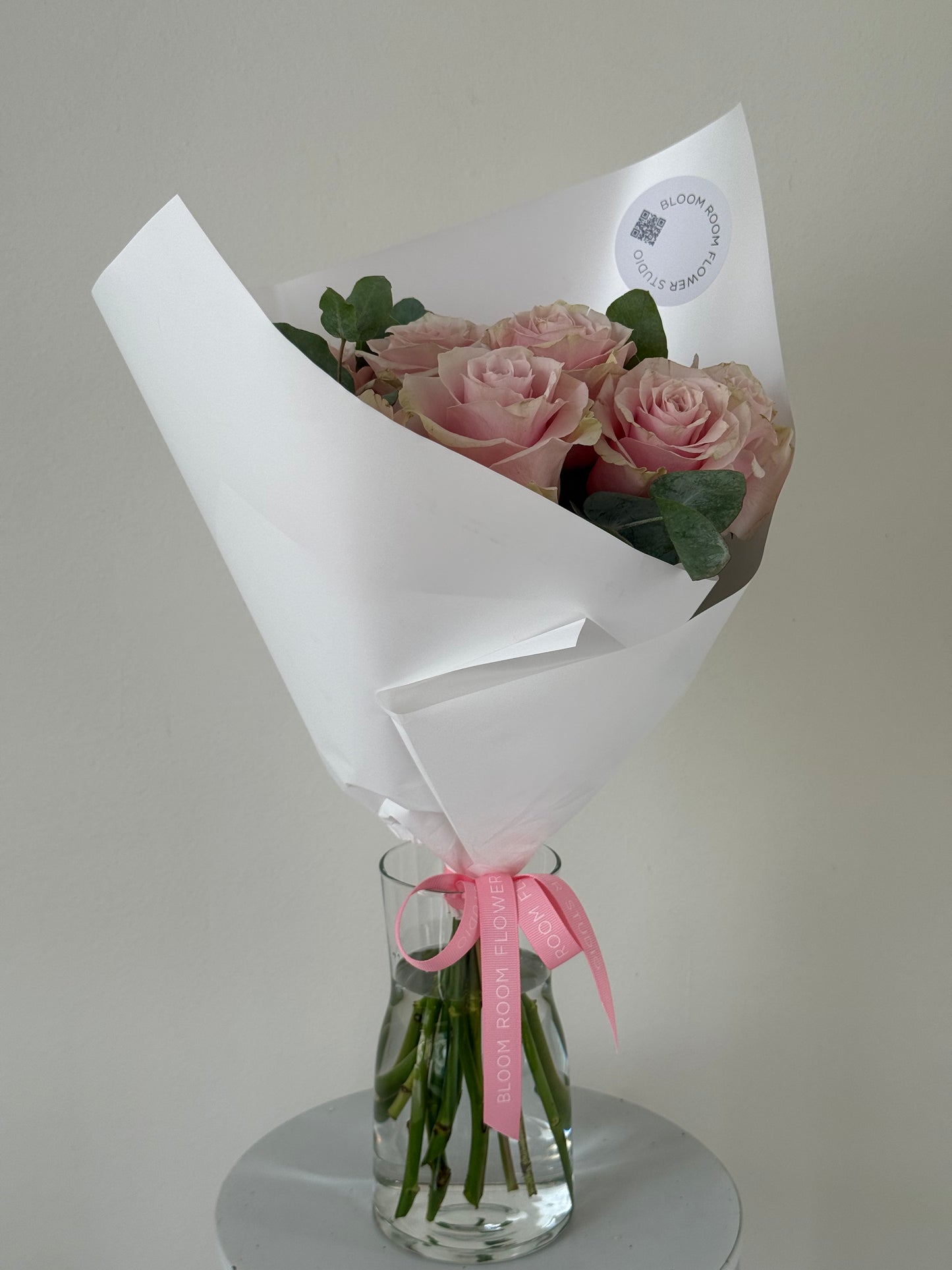9 pink “Mondial” Roses