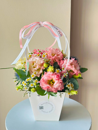 "Hold me tender" Flower Bag