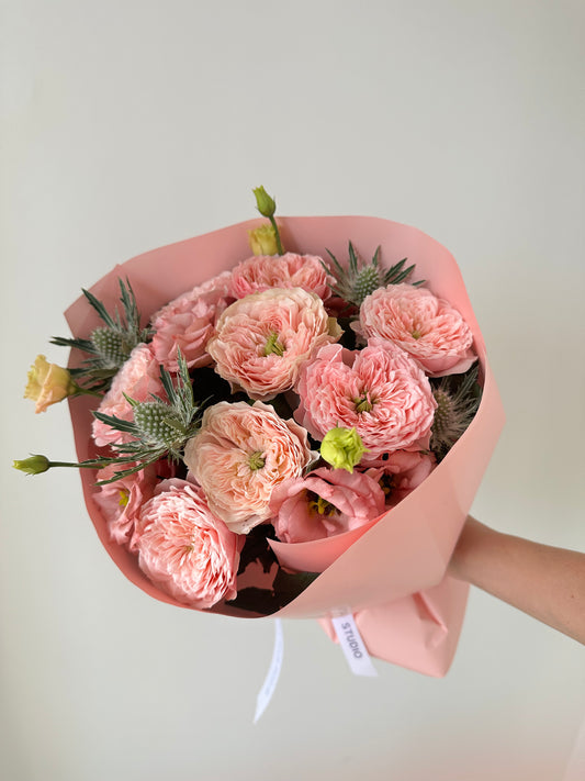 "I think pink" Art Bouquet – BloomRoom.ee, fresh flowers in Tallinn