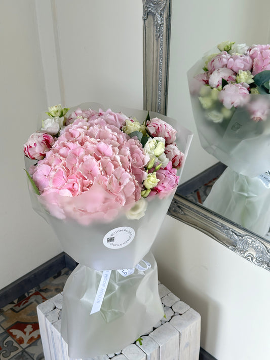 “Pink mood” Grand Bouquet – BloomRoom.ee, fresh flowers in Tallinn