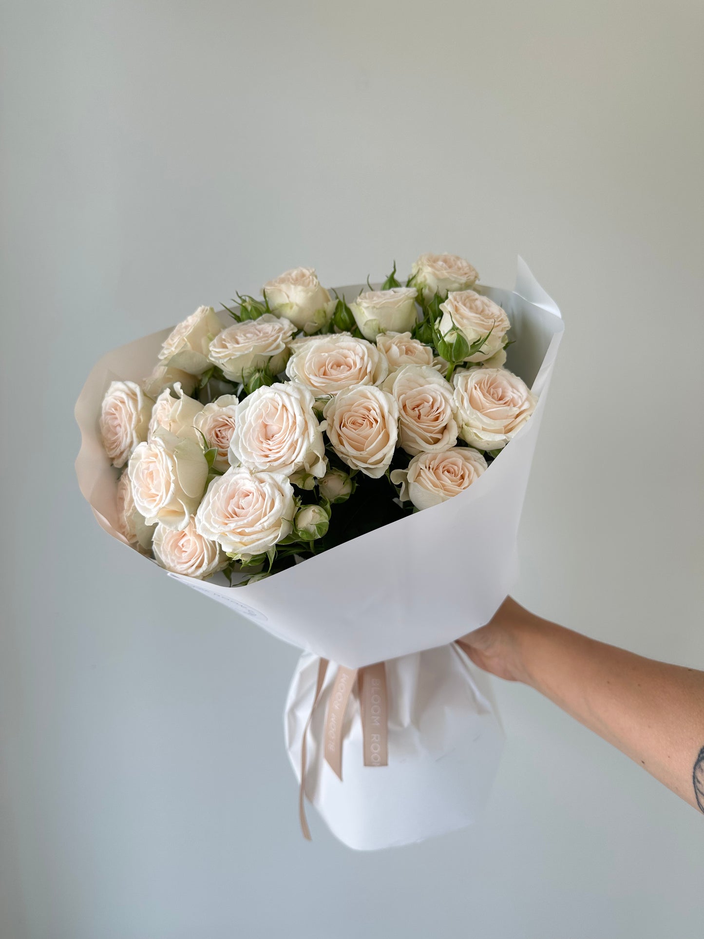 7 “Sofia” Spray  roses