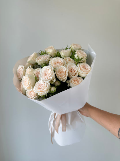 7 “Sofia” Spray  roses