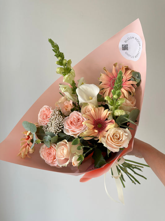 “Pink caramel” art bouquet – BloomRoom.ee, fresh flowers in Tallinn