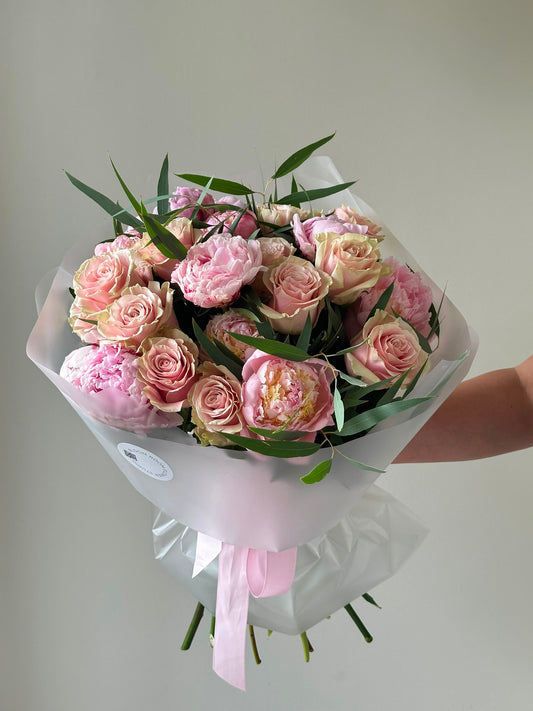 "Peony and roses is a match made in heaven" Grand Bouquet – BloomRoom.ee, fresh flowers in Tallinn