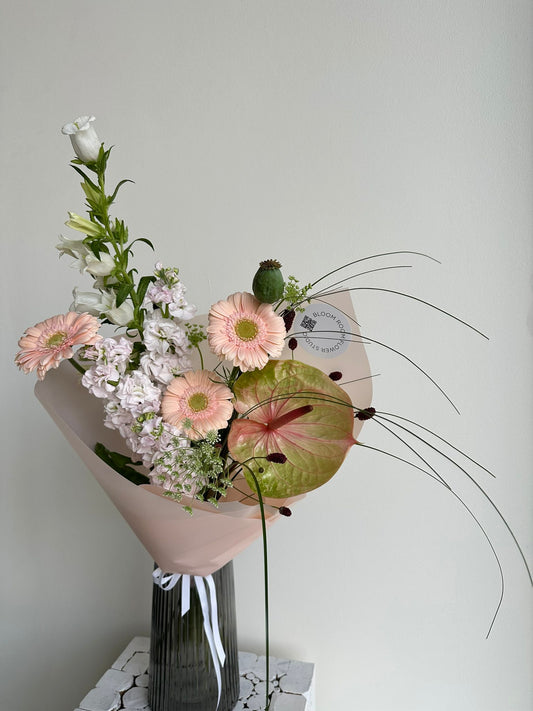 "Summer romance" Art Bouquet – BloomRoom.ee, fresh flowers in Tallinn