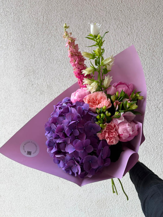 "Pop up summer mix" Art bouquet – BloomRoom.ee, fresh flowers in Tallinn