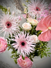 Load image into Gallery viewer, Maxi Bouquet
