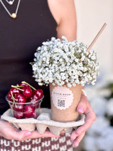 Load image into Gallery viewer, Gypsophilia  cocktail +Cherries
