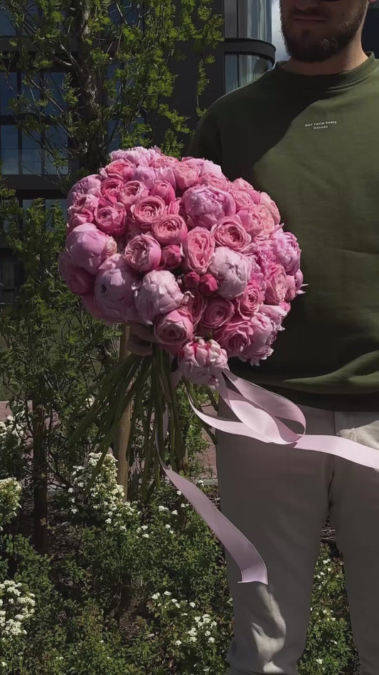 Roosa Sarah Bernardi pojengide ja Silvia rooside kimp | Пионы Сары Бернар и розы Сильвии в букете | WOW bouquet with Sarah Bernard peonies and Silvia pink roses