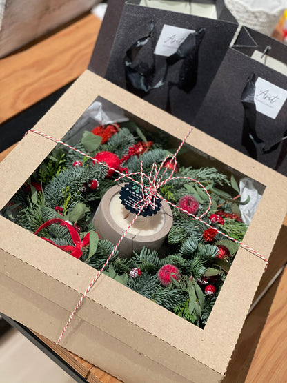 Jõulukimbuga kaunistatud kinkekarp | Подарочная коробка с рождественским венком | Christmas gift box with Christmas wreath
