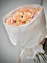 Загрузить изображение в средство просмотра галереи, Mono Bouquet
