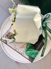 Load image into Gallery viewer, Mini Bouquet
